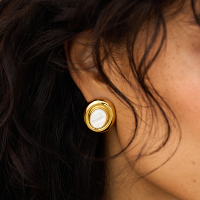 Clara | Stud Earrings 18k Gold