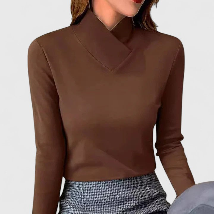 Clara | Elegant Turtleneck